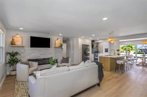 10216 SPOONBILL RD E, Bradenton, FL 34209