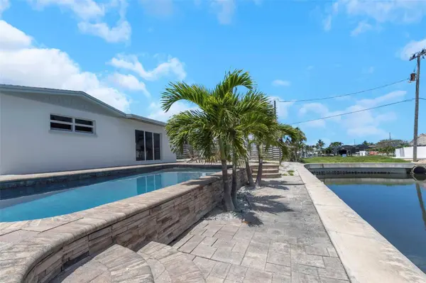 10216 SPOONBILL RD E, Bradenton, FL 34209