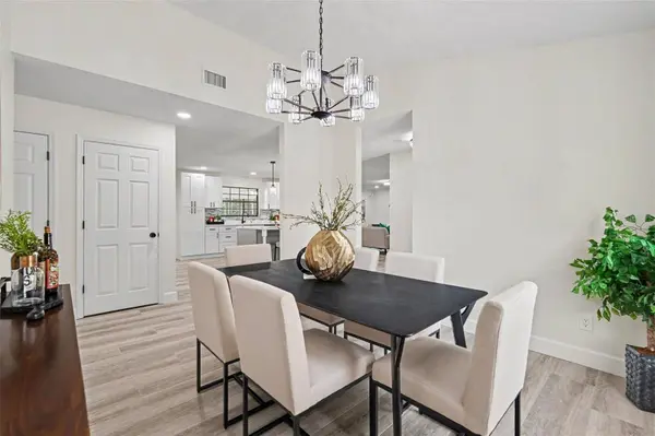 1015 HASTINGS CT, Lutz, FL 33548