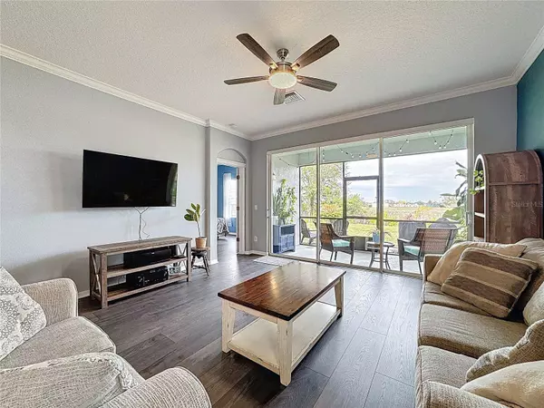 7520 SURREY PINES DR, Apollo Beach, FL 33572