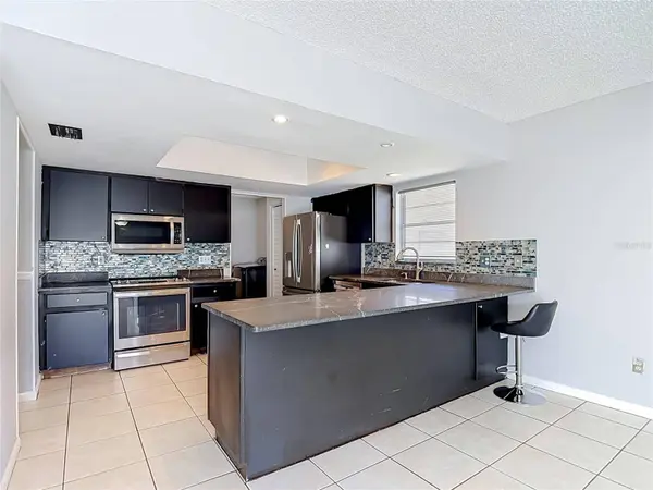 740 CALIENTE DR, Brandon, FL 33511