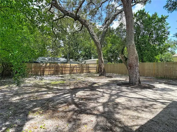 10009 N FLORENCE AVE, Tampa, FL 33612