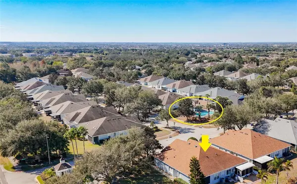 7526 SURREY PINES DR, Apollo Beach, FL 33572