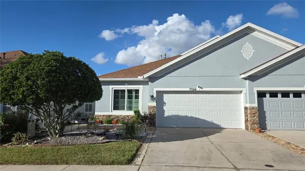 7526 SURREY PINES DR