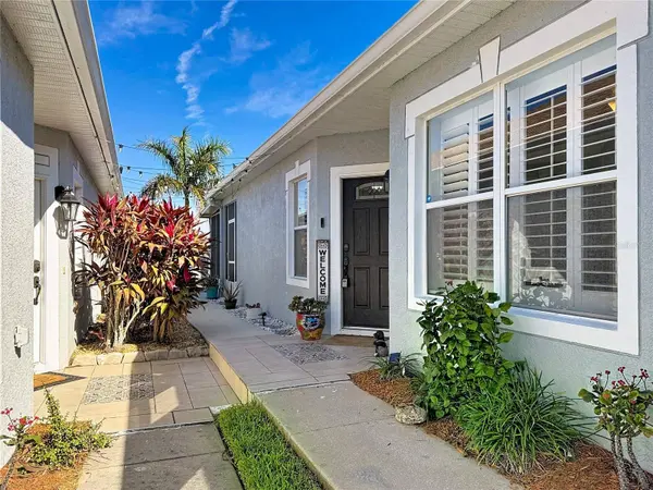 7526 SURREY PINES DR, Apollo Beach, FL 33572