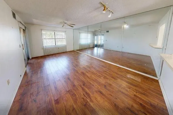 1522 MISSION HILLS BLVD, Clearwater, FL 33759