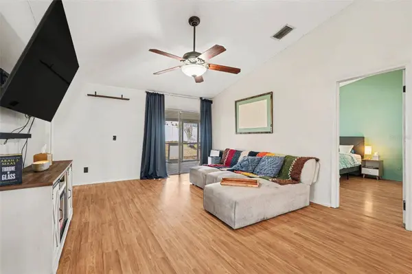 1144 HARDWOOD DR, Valrico, FL 33596