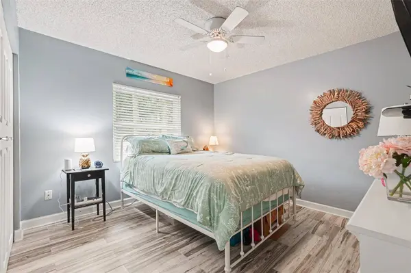 9303 ROLLING RIDGE PL, Tampa, FL 33637