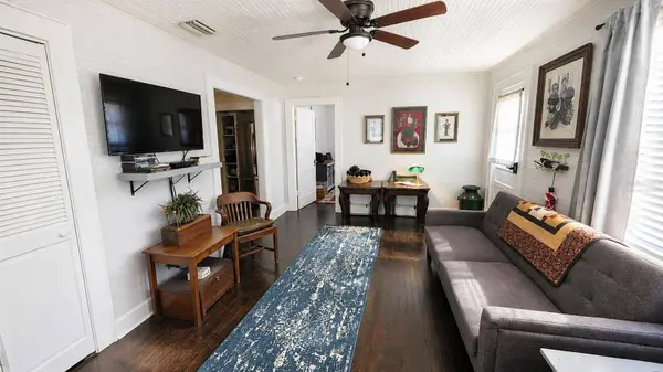 18758 NW 243RD TER, High Springs, FL 32643