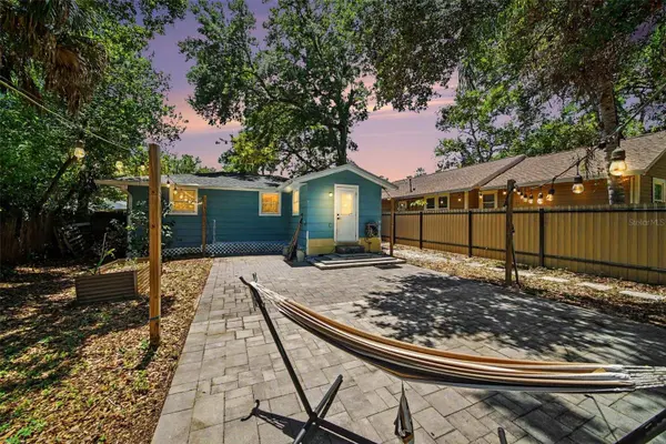 1016 E EMMA ST, Tampa, FL 33603