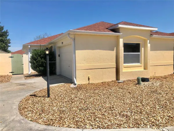 1324 BALBOA CT, Lady Lake, FL 32159