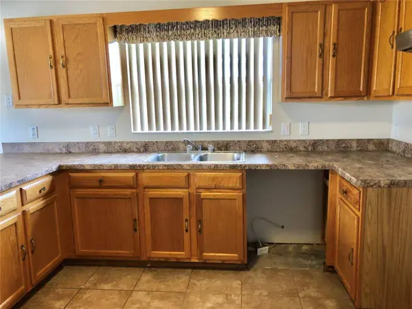 1805 SAN LUIS LN, Lady Lake, FL 32159