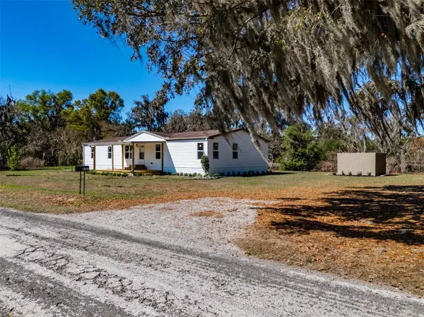 8301 HENRY GEORGE RD, Plant City, FL 33567