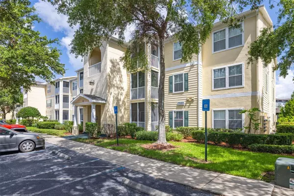 18439 BRIDLE CLUB DR #18439, Tampa, FL 33647