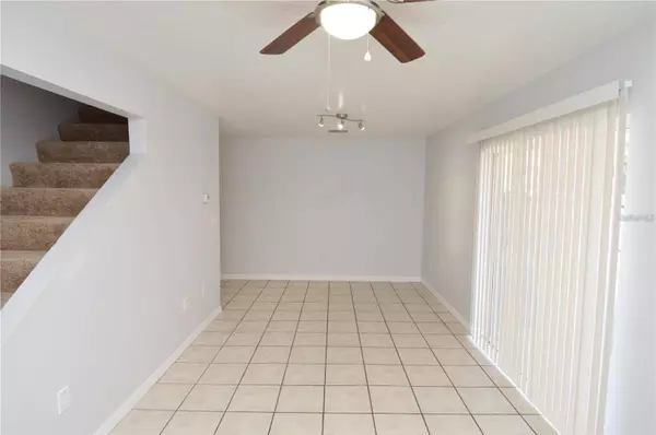 3607 W IDLEWILD AVE #APT 303, Tampa, FL 33614