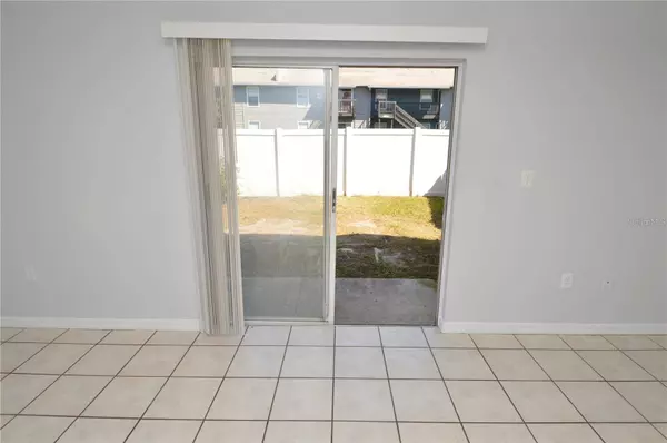 3607 W IDLEWILD AVE #APT 303, Tampa, FL 33614