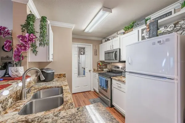 18439 BRIDLE CLUB DR #1, Tampa, FL 33647