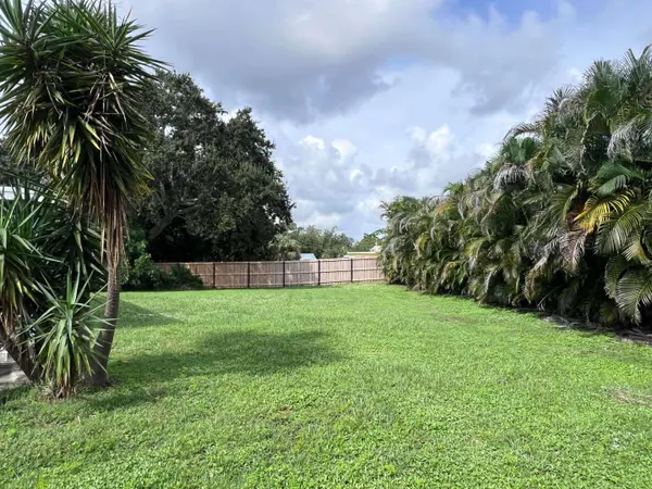 1053 NW TERRACE RD, Stuart, FL 34994