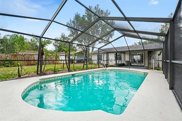 2022 LANCE CT, Dover, FL 33527