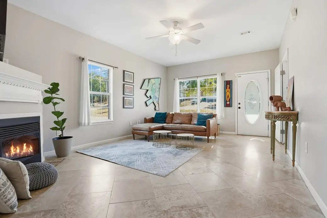 312 bream ave unit 203- awp media 0023