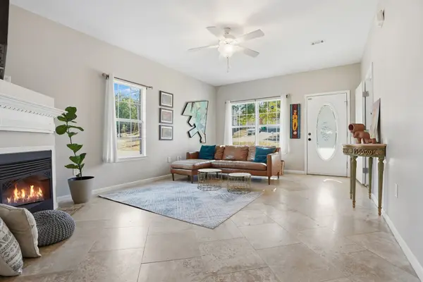 4 Bedroom Home for Sale in Crestview, FL | Updated Kitchen & Large Backyard