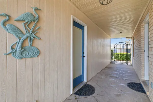 1148 Sunset LN, Gulf Breeze, FL 32563