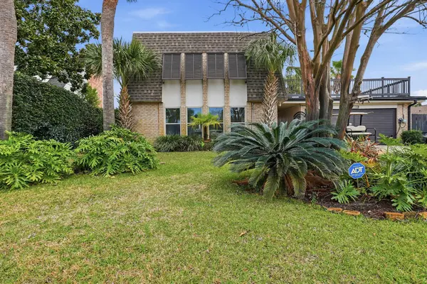 1148 Sunset LN, Gulf Breeze, FL 32563
