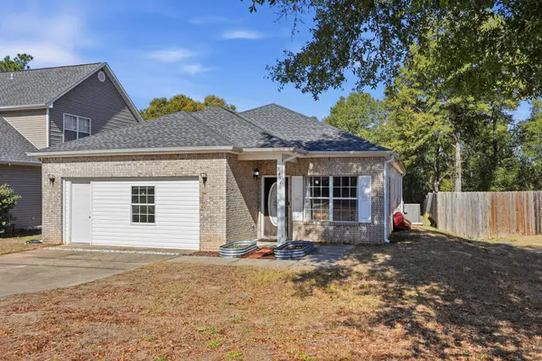2457 S Lakeview DR, Crestview, FL 32536