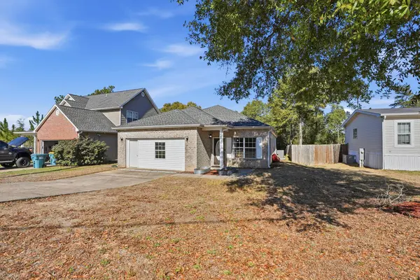 2457 S Lakeview DR, Crestview, FL 32536