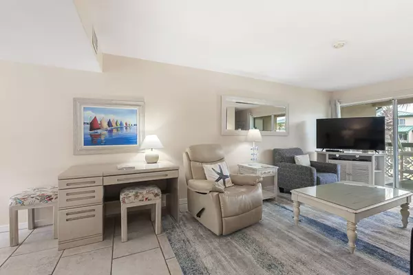 1530 SE Miracle Strip Parkway  #206D, Fort Walton Beach, FL 32548