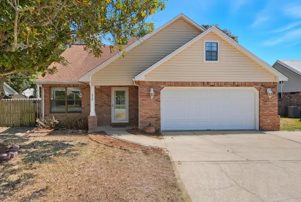 318 Sailfish Circle, Destin, FL 32541
