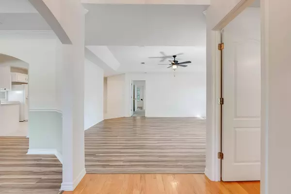 54 Hillcrest Drive, Shalimar, FL 32579