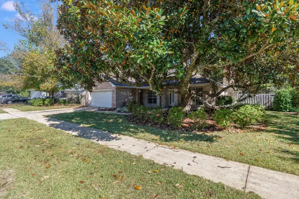 54 Hillcrest Drive, Shalimar, FL 32579