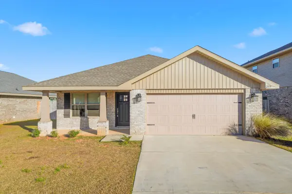 217 Baycliff DR, Crestview, FL 32536