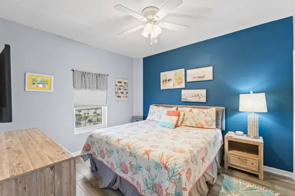 8575 Gulf BLVD #UNIT 601, Navarre, FL 32566