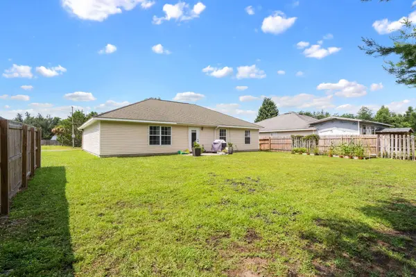 8270 Segura ST, Navarre, FL 32566