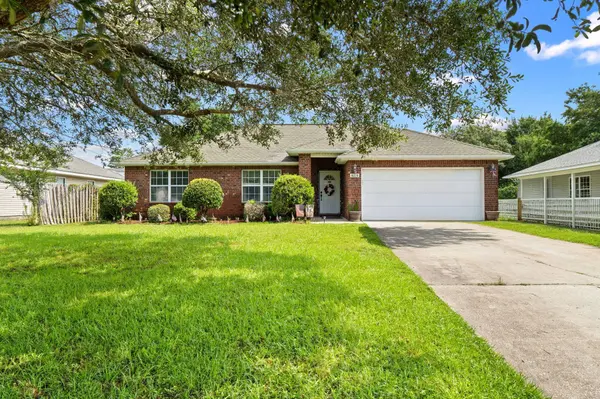 8270 Segura ST, Navarre, FL 32566