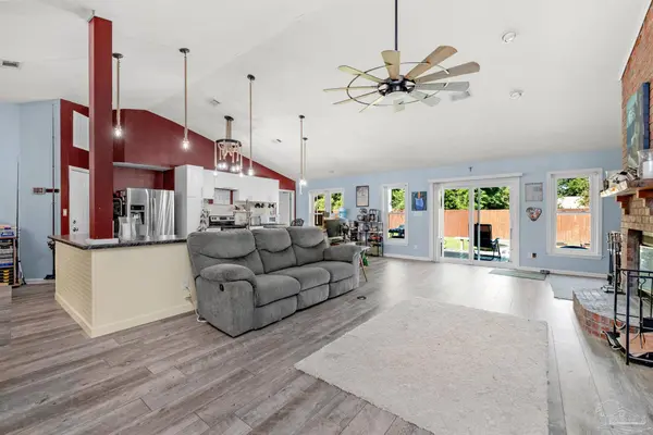 1171 Eula St, Gulf Breeze, FL 32563