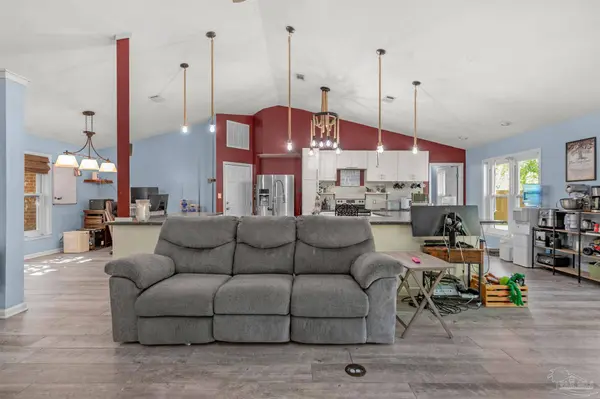 1171 Eula St, Gulf Breeze, FL 32563