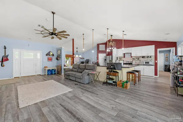 1171 Eula St, Gulf Breeze, FL 32563