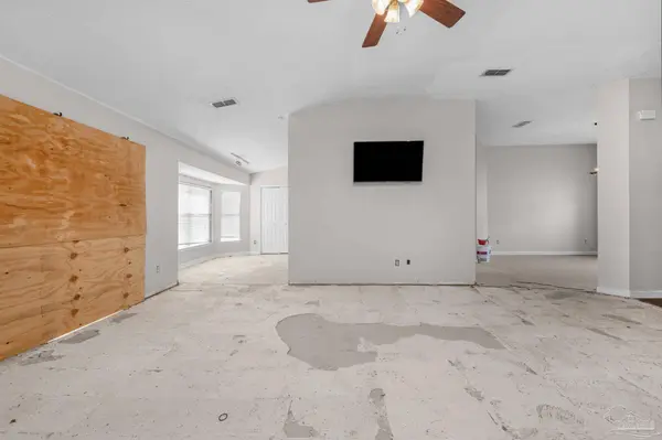 226 Trish Dr, Crestview, FL 32536
