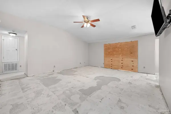 226 Trish Dr, Crestview, FL 32536