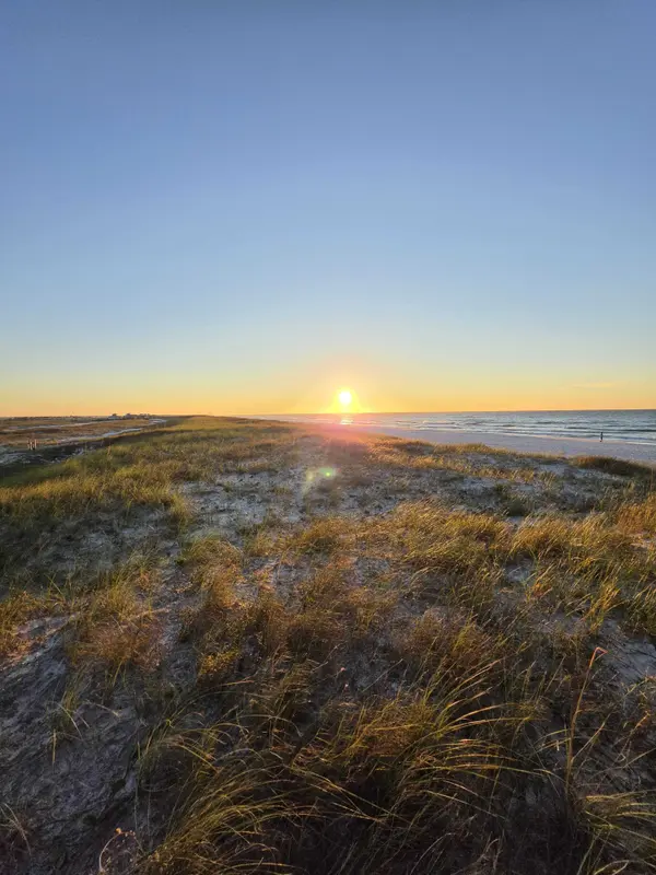 Navarre for Hurlburt Field Commuters: What Buyers Should Compare