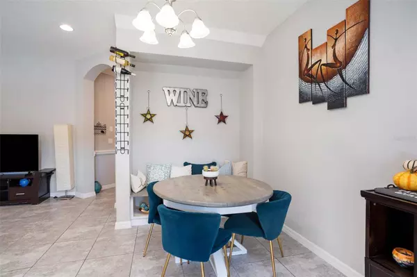 1603 VINEYARD LN, Oldsmar, FL 34677