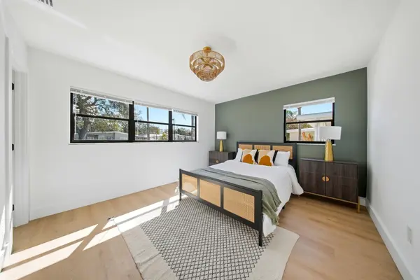 8014 N Lynn Ave, Tampa, FL 33604-2918