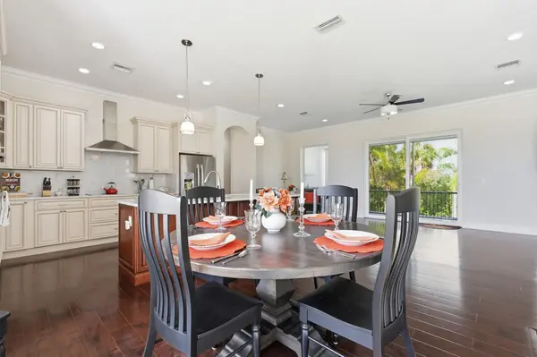 4353 Dewey Dr, New Port Richey, FL 34652-3112