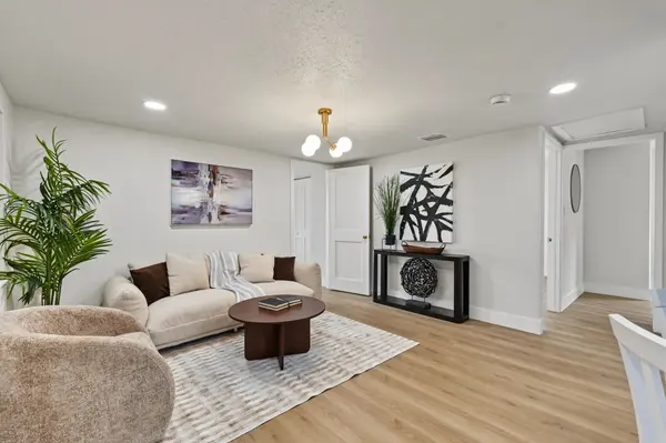 8713 N EDISON AVENUE, Tampa, FL 33604