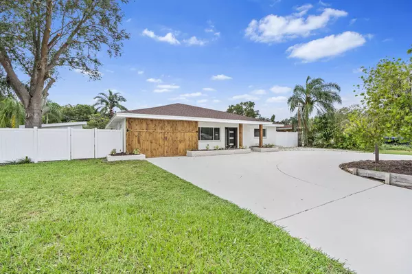 4500 22nd Ave N, St Petersburg, FL 33713-4649