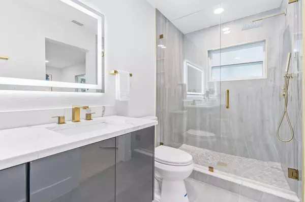 4500 22nd Ave N, St Petersburg, FL 33713-4649