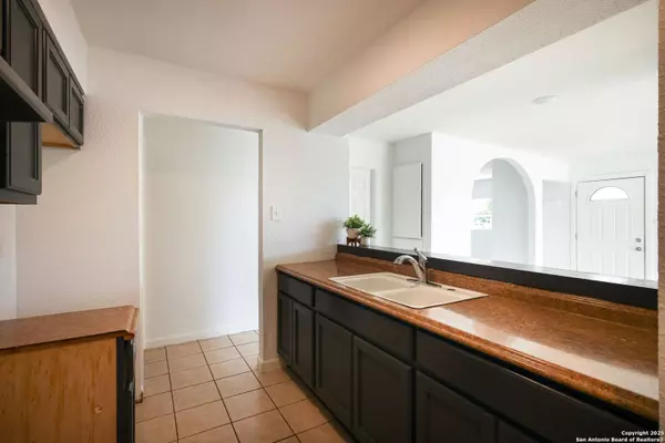 3258 Twining, San Antonio, TX 78211